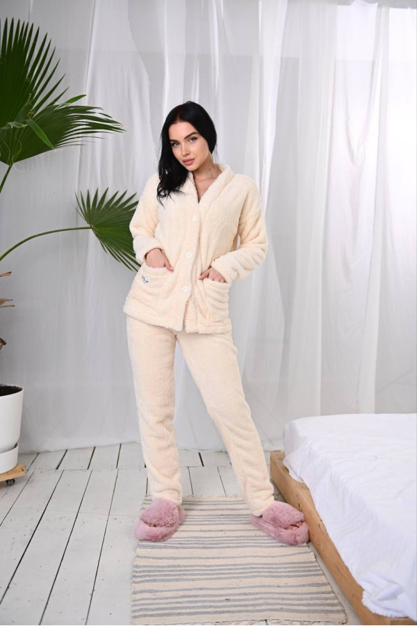 Махрова піжама тепла молочна 