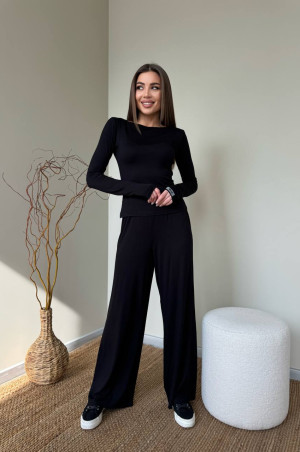 Костюм з вільними штанами чорний