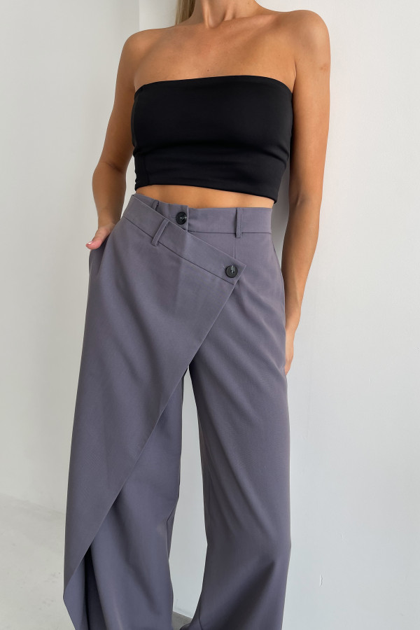 Брюки з запахом сірі