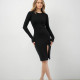 Чорна сукня з розрізом 