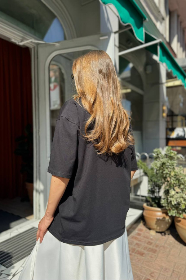 Футболка біла Bonjure Madame  чорна