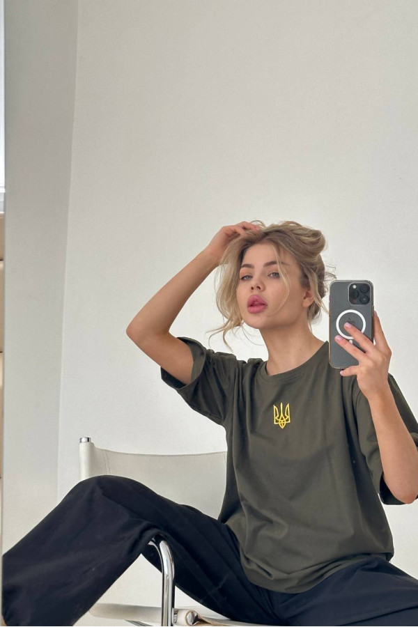 Футболка з вишивкою патріотична хакі