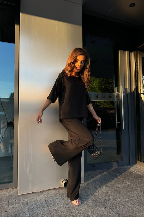 Легкі штани вільного крою чорні