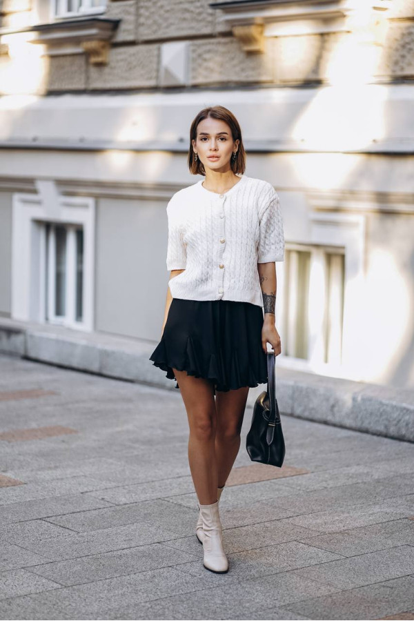 Кардиган в стилі H&M молочний