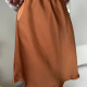 Коротка спідниця кольору фундук