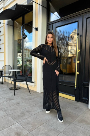 Стильна чорна сукня з розрізом