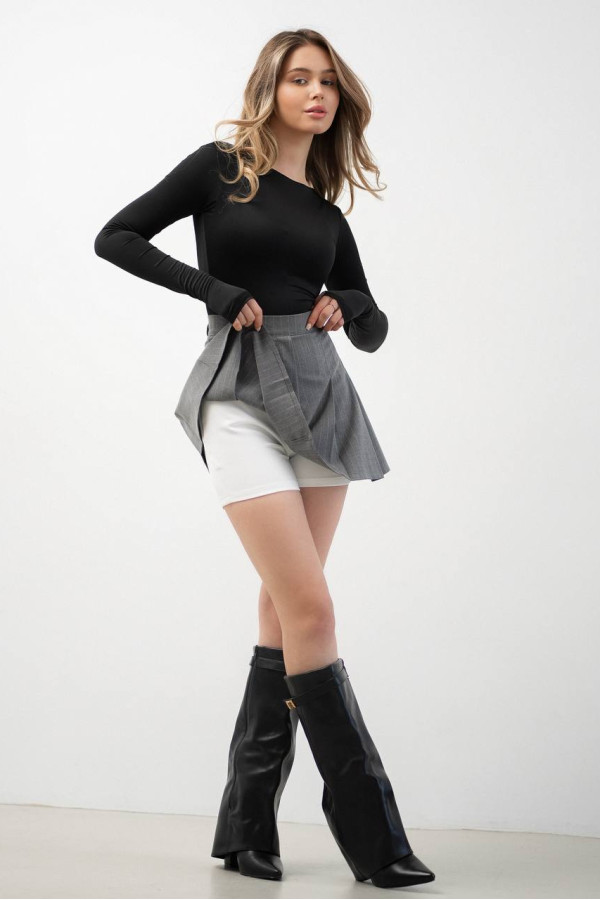 Спідниця-шорти сіра в смужку 