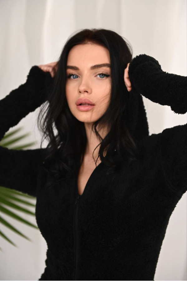 Махрова піжама комбінезон чорна 