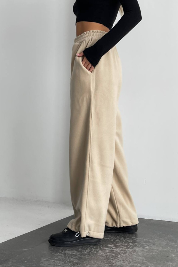 Джогери бежеві вільного крою 