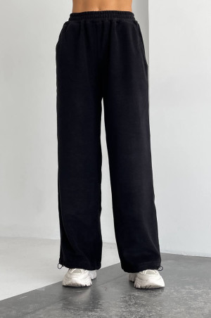 Джогери чорні вільного крою 