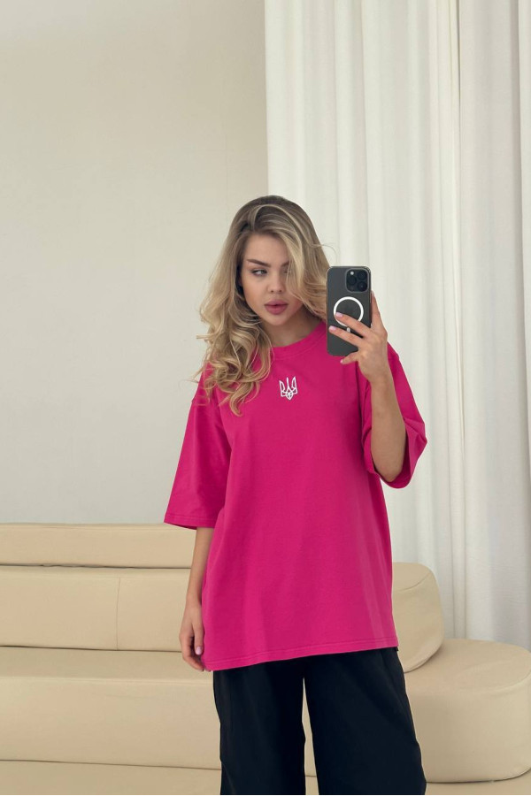 Футболка з вишивкою патріотична малинова