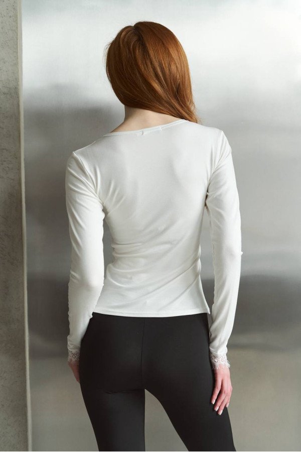 Лонг з мереживом молочного кольору