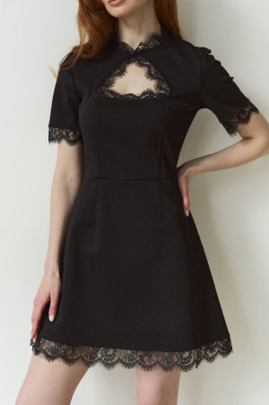 Сукня  з мереживом чорного кольору