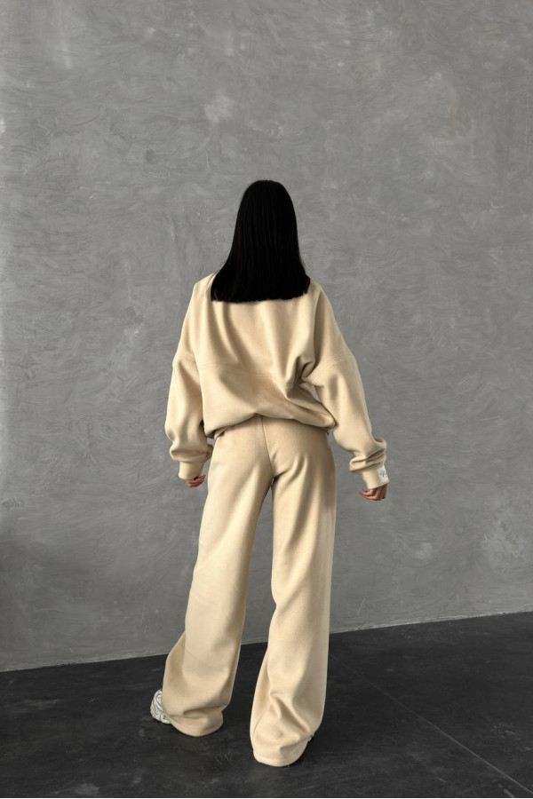 Костюм в стилі Зара бежевий