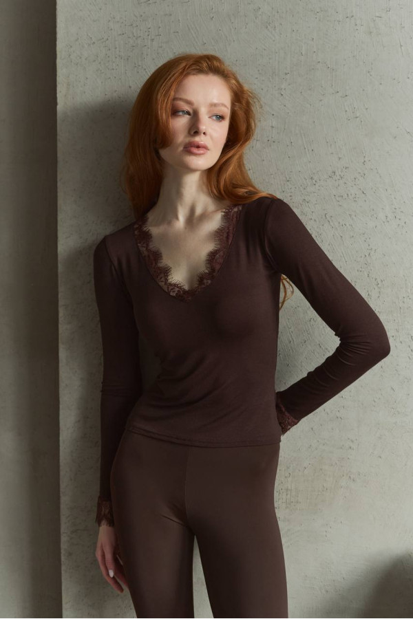 Лонг з мереживом шоколадного кольору