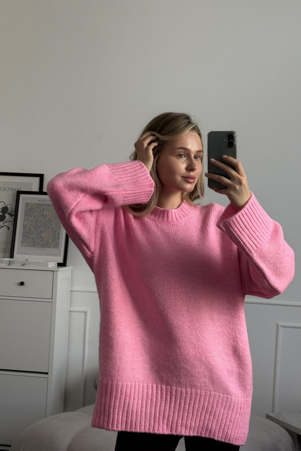 Светр рожевий 
