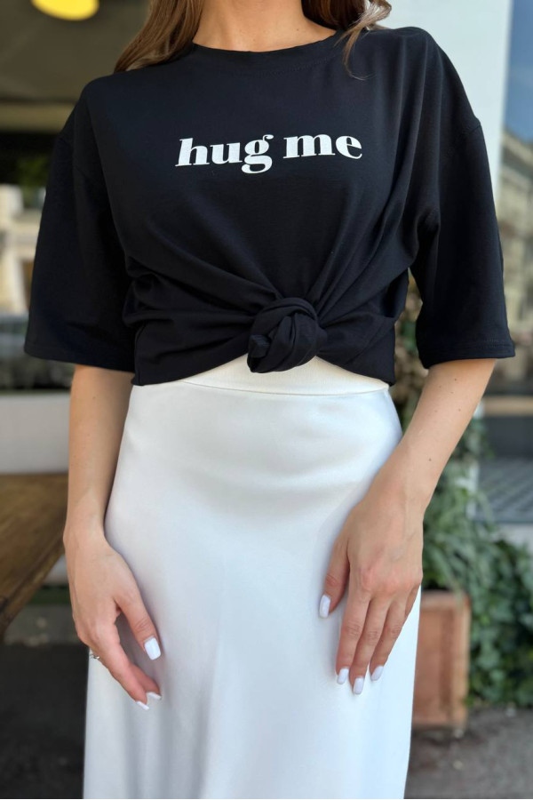 Футболка  Hug me  чорна
