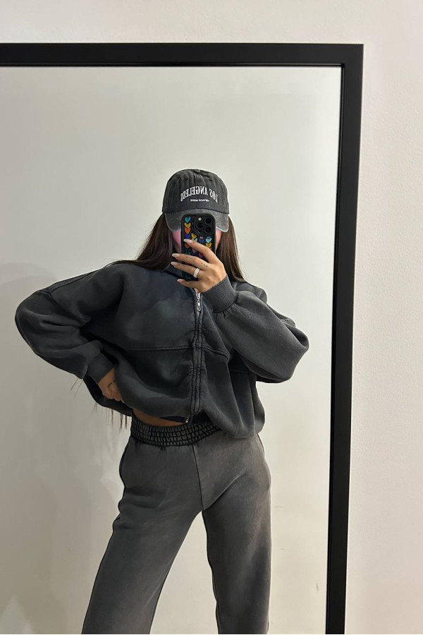 Костюм в стилі бренду з капюшоном графітовий 