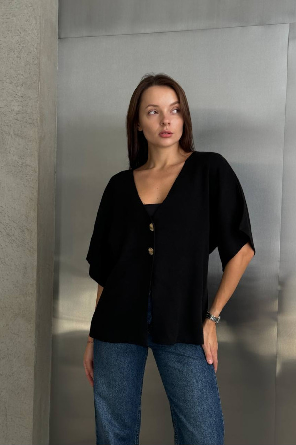 Кардиган в стилі бренду