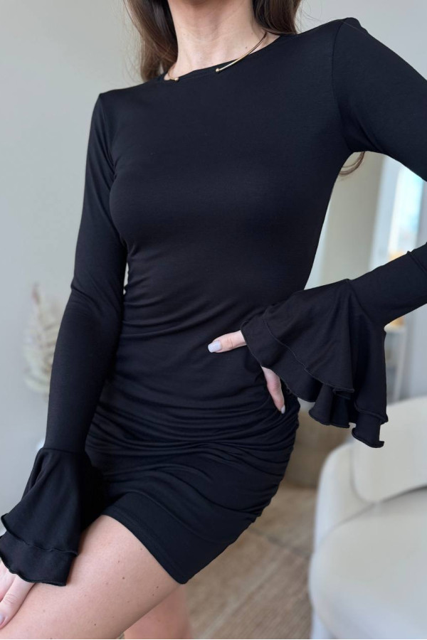 Сукня з воланами чорна