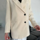 Піджак на підкладі та з плечиками молочний 