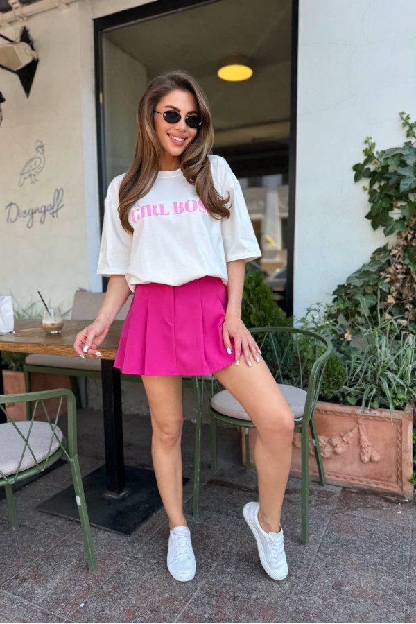 Футболка біла Girl Boss з рожевим надписом 
