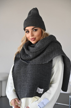 Шапка в'язана тепла графітова